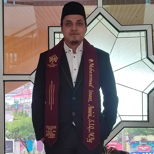 Iman - Guru bahasa inggris - Payakumbuh