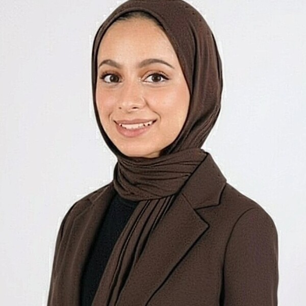 Haniya - Commerce tutor - Sharjah
