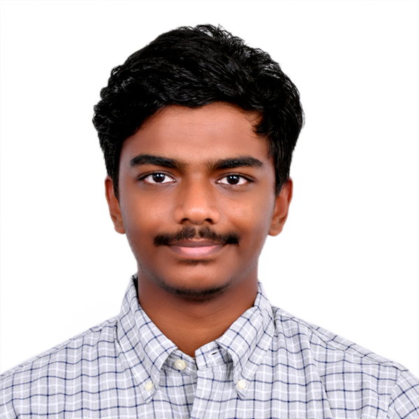 Indrajith - Physique post bac tutor - 