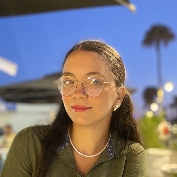 Yousra - Prof d'arabe - Kénitra