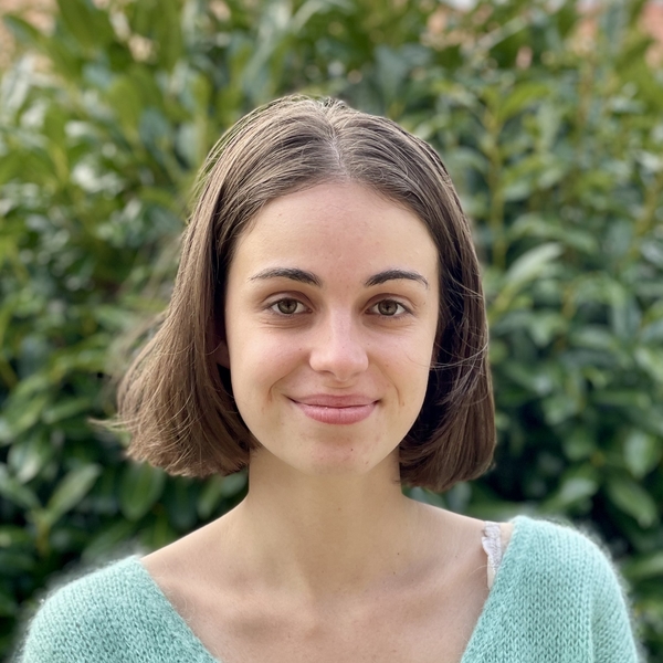 Julie - Prof de maths - Cestas