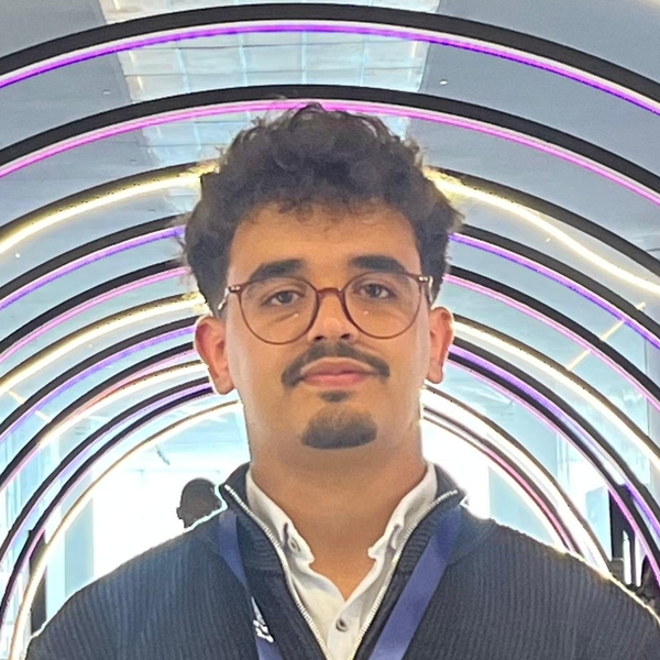 Youssef - Prof de physique - 