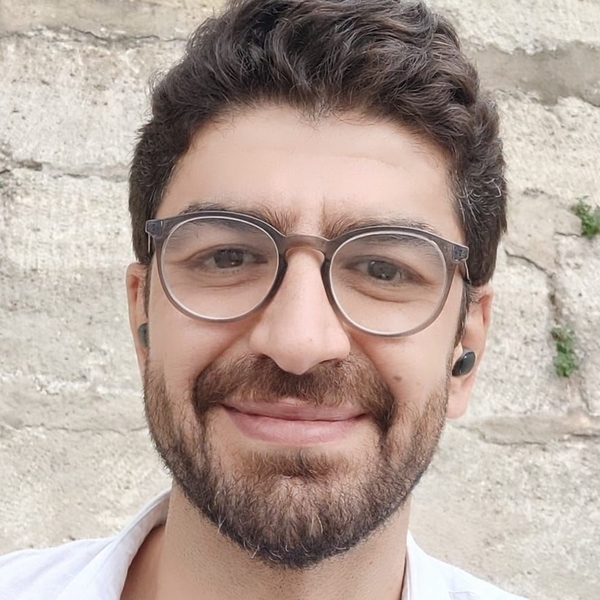 Hasan - Prof d'arabe - Paris