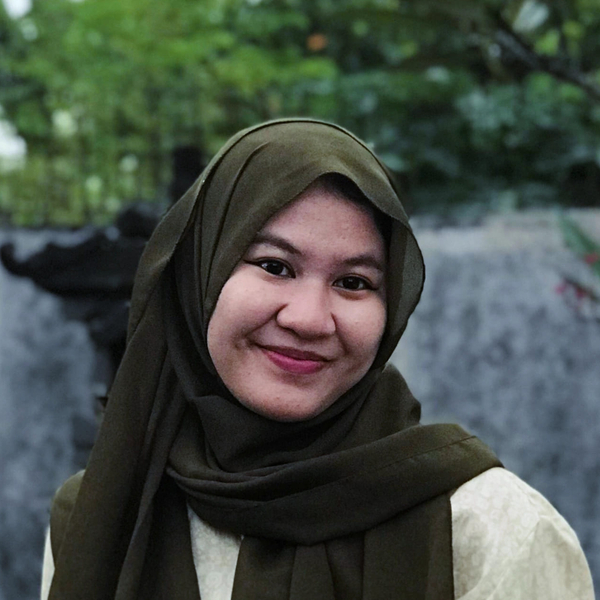 Yunita - Guru matematika - Mataram