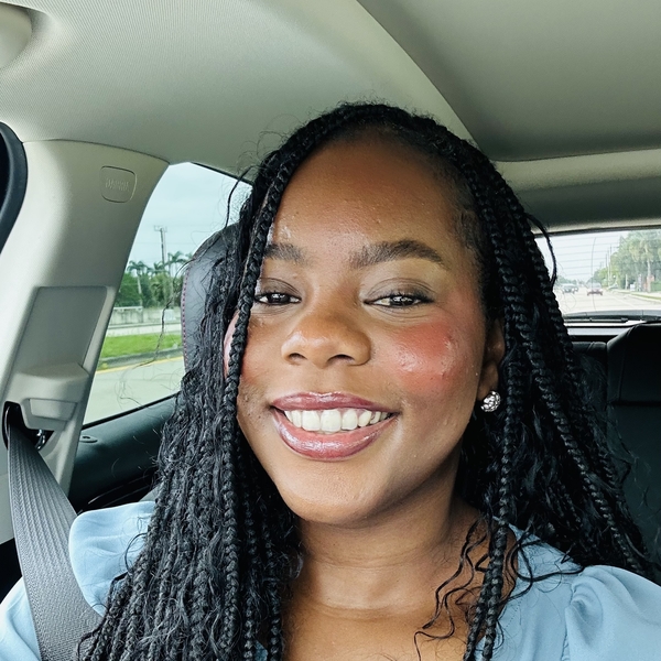 Cassandra - English teacher - Philadelphia