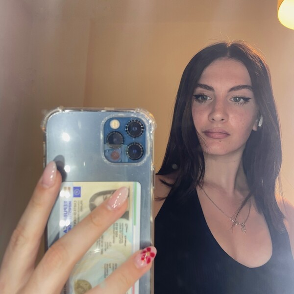 Bianca - Insegnante di aiuto compiti - Milano