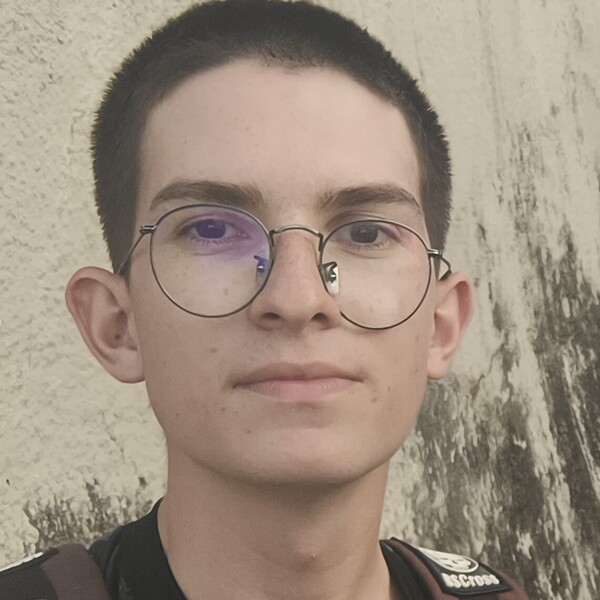 Pedro - Professor de inglês - Maceió