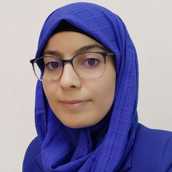 Aicha - Prof de SVT - Agadir
