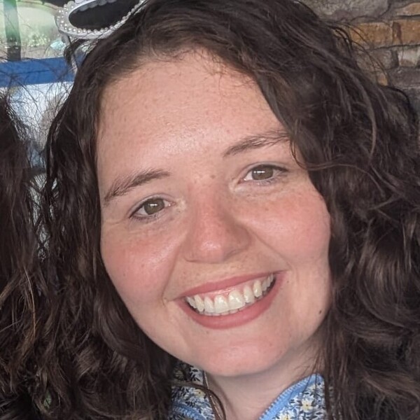 Gemma - Art and design tutor - Lismore