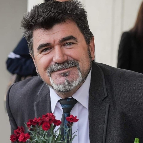 Constantin - Profesor de chimie organică - Horezu