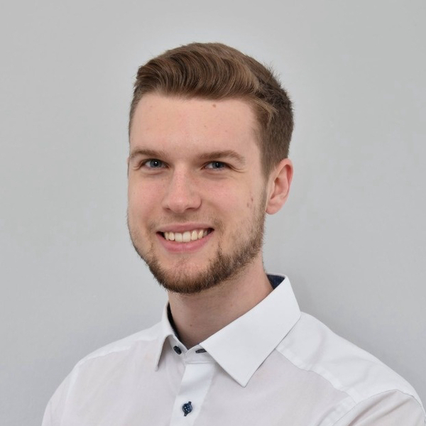 Raphael - Lehrkraft für BWL - Wien