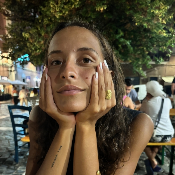 Chiara - Insegnante di aiuto compiti - Milano