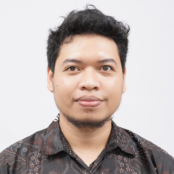 Muhamad Wahyu - Guru ilmu komputer dasar - Mataram