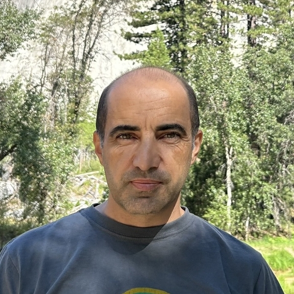 Huseyin - Mathematics tutor - Allen
