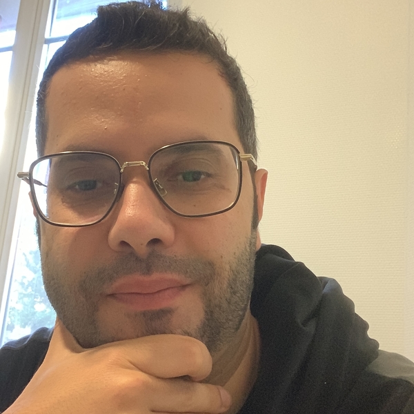 Mehdi - Prof de maths - Paris