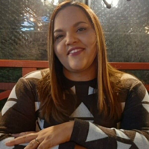 Adriana - Professor de português para estrangeiros - 