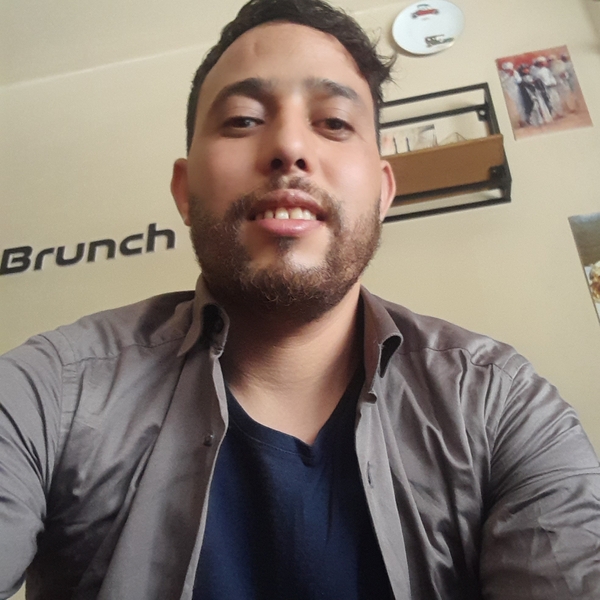 Es-said - Prof de physique - Casablanca