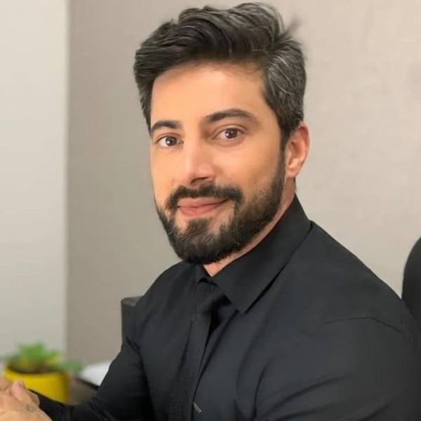 Elias - Prof d'arabe - Paris
