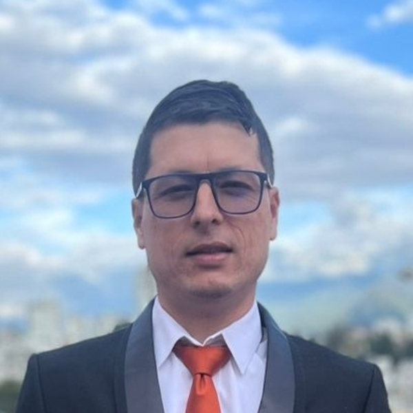 Jhon alexander - profesor de cultura general - Manizales