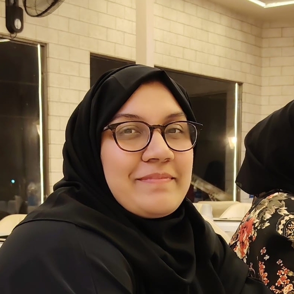 Shadifa - Maths tutor - Sharjah