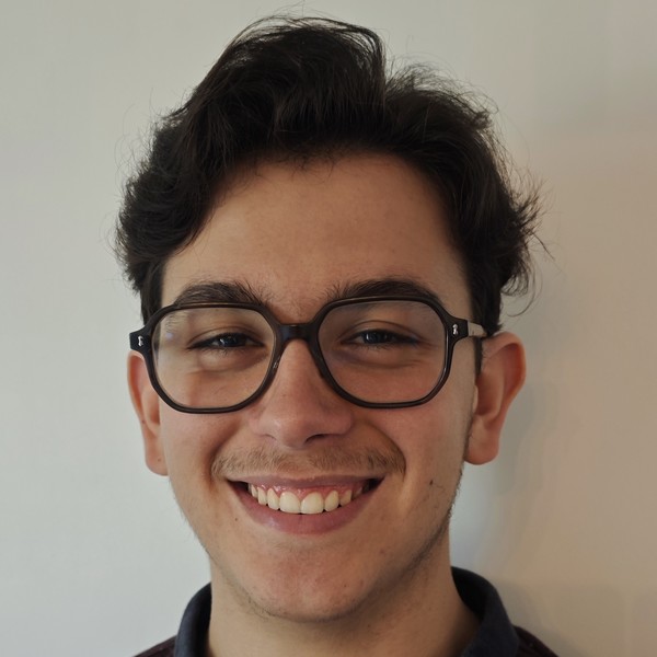Lukas - Prof de SVT - Anglet