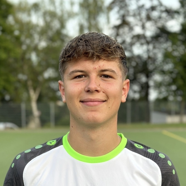 Benjamin - Fußballtrainer - Wiesbaden