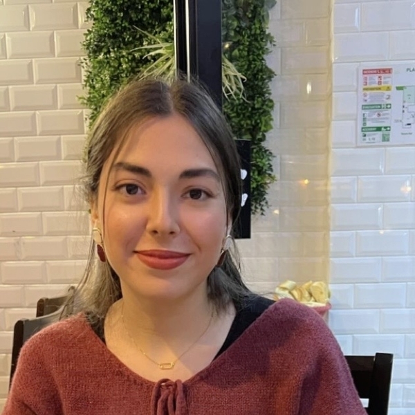 Lyna - Prof d'aide aux devoirs - Limoges