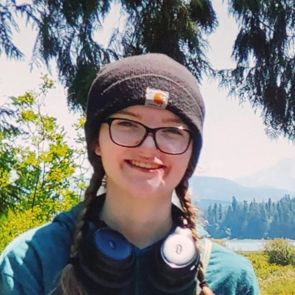 Luda - School english tutor - Tacoma