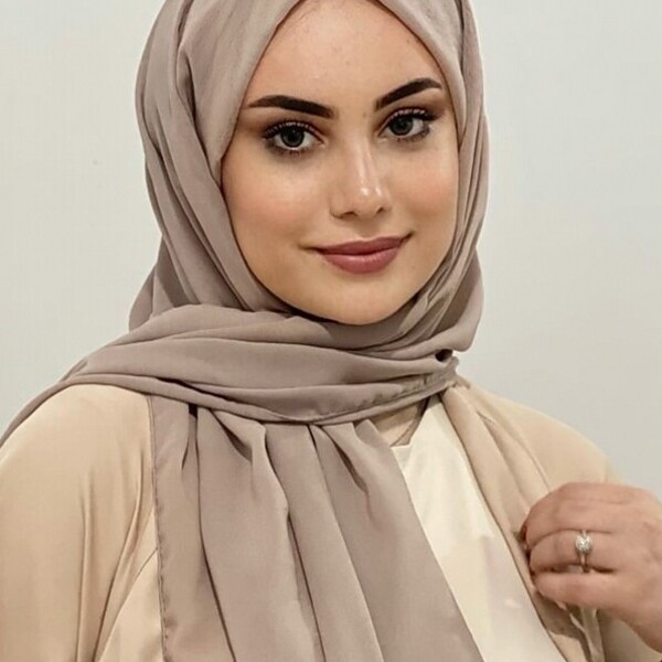 Hiba - Prof de SVT - Casablanca