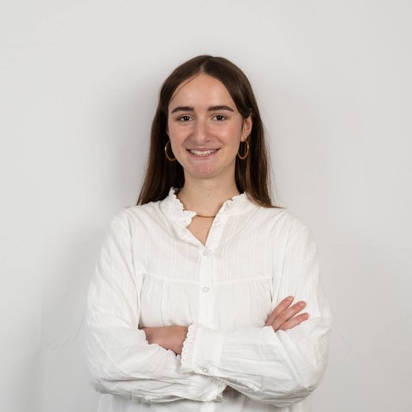 Eva - Prof de maths - Cachan