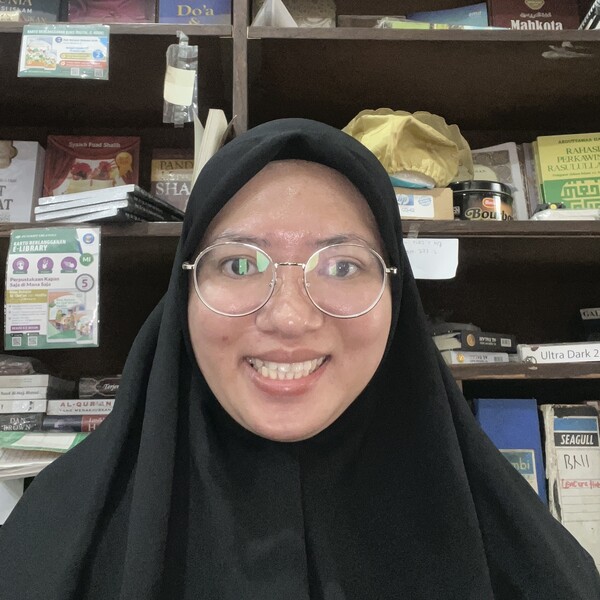 Meira - Guru bahasa arab - Kecamatan Jatinegara