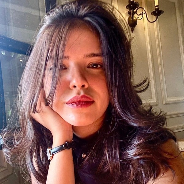 Hajar - Prof de SVT - Paris