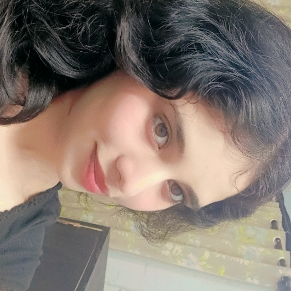 Divyanshi - English tutor - Dehradun