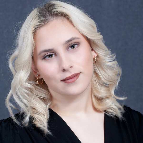 Bella - fizika magántanár - Pécs