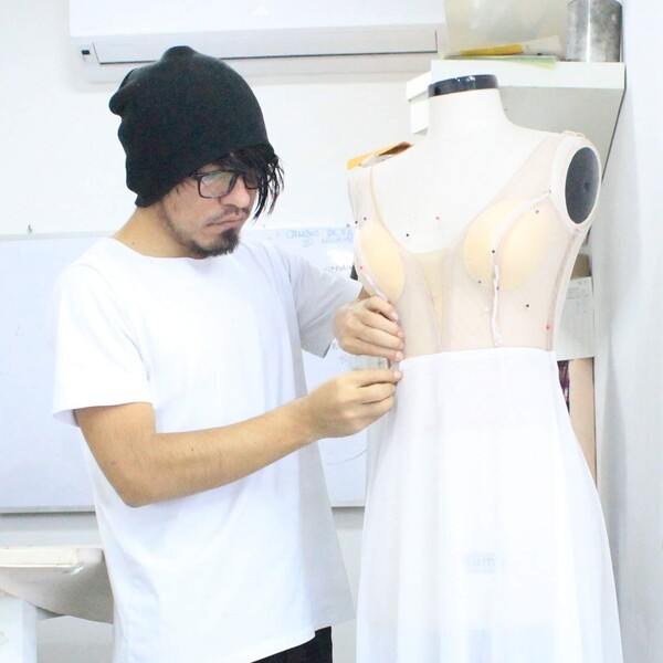 Jacob - Profe de diseño de indumentaria y textil - Córdoba