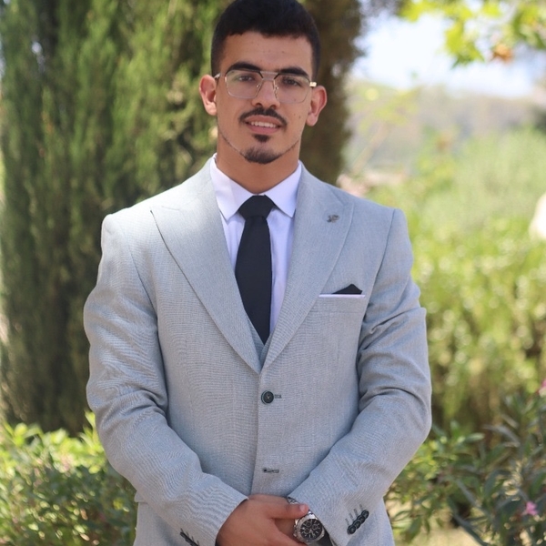 Zakaria - Prof de maths - Villeurbanne