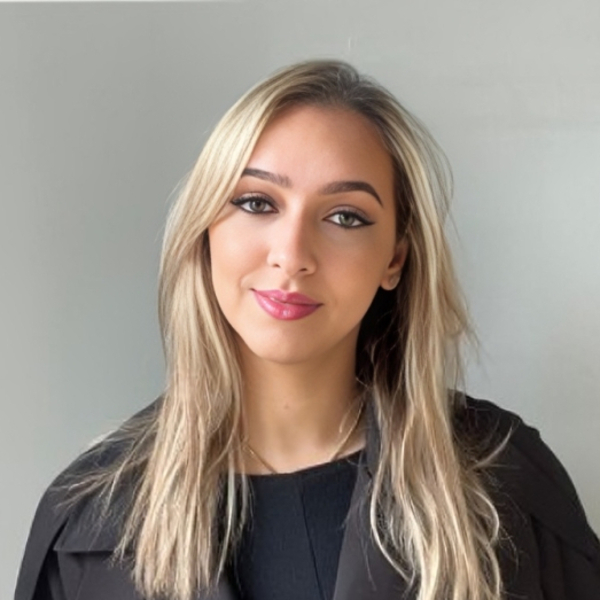 Yvonne - Maths tutor - Canberra