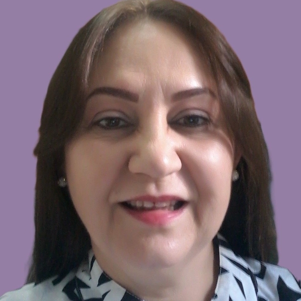 Angelina - prof de Química - Madrid