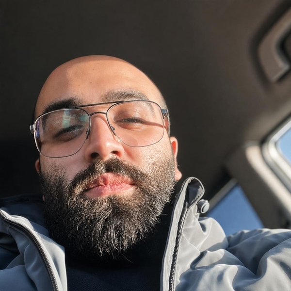 Husein - Prof de maths - Annecy