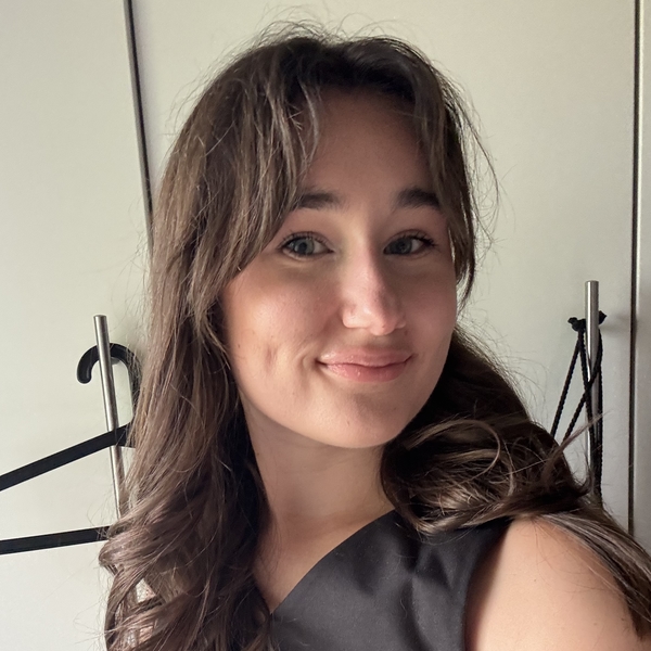 Julia - Prof de maths - Belleau