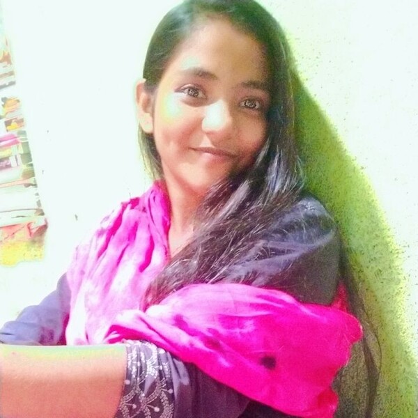 Alisha - English teacher - Kolhapur