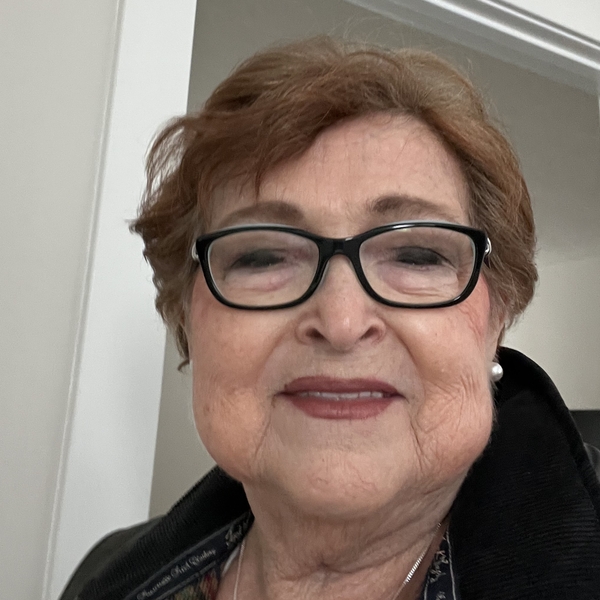 Sharon - English tutor - Monroeville