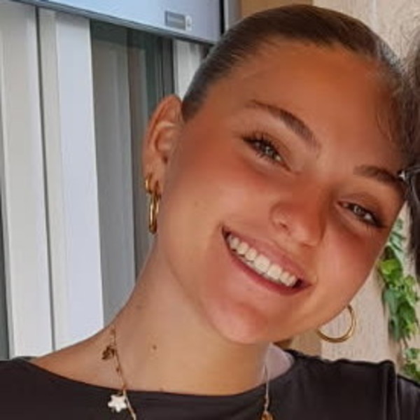 Léana - Prof d'aide aux devoirs - Le Chesnay