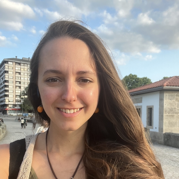 Camila - Yoga instructor - Spain