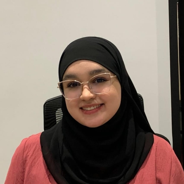 Salma - Prof d'arabe - Casablanca