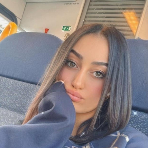 Sara - Prof de français - Casablanca