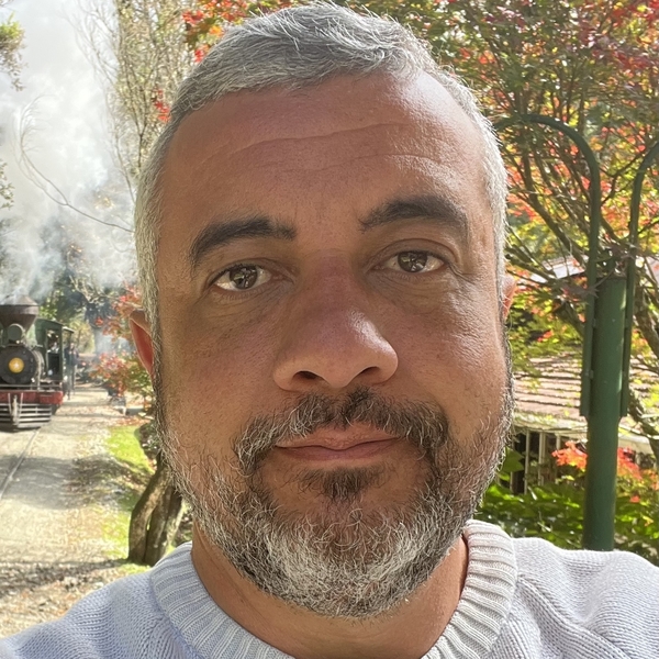 Carlos alexandre - Professor de auxílio para alunos com autismo - Atibaia