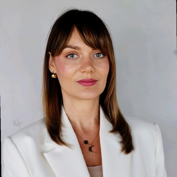 Zara - Maths tutor - Townsville