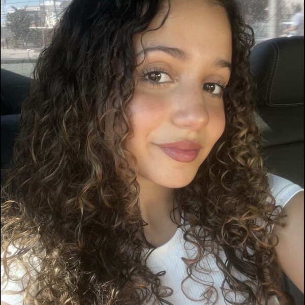 Lyna - Prof d'anglais - Lausanne