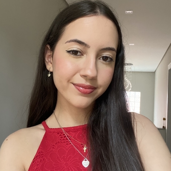 Amanda - Prof de inglês - Antônio Carlos